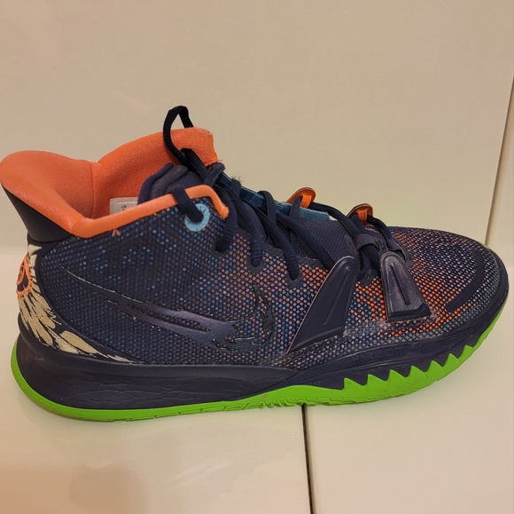 Nike Kyrie midnight navy color men sneakers size 9 - Picture 8 of 9